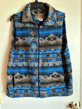Women's Blue and Brown Patterned Fleece Vest